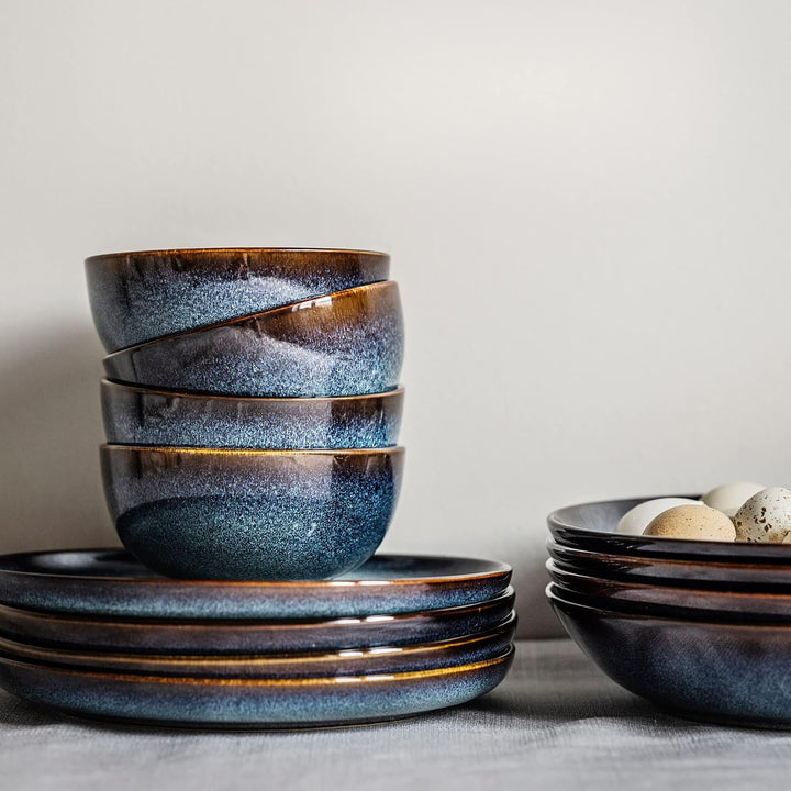GLADELIG 16 Piece Blue Brown Dinnerware Top View